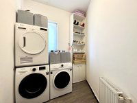 Eladó családi ház, Pécsett 115 M Ft, 4 szobás