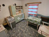 Eladó családi ház, Dunaföldváron 20 M Ft, 2 szobás