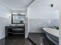 Eladó családi ház, Csobánkán 350 M Ft, 7 szobás