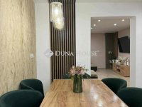 Eladó családi ház, Halásztelken 140 M Ft, 8 szobás