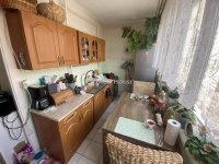 Eladó panellakás, Kecskeméten 47.8 M Ft, 3 szobás