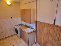 Eladó panellakás, Kecskeméten 42.5 M Ft, 2 szobás