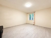 Eladó téglalakás, II. kerületben, Varsányi Irén utcában