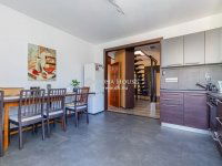 Eladó családi ház, XVI. kerületben 429 M Ft, 6 szobás