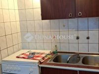 Eladó téglalakás, Várpalotán 23 M Ft, 2 szobás