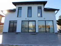 Eladó nyaraló, Szigetbecsén 195 M Ft, 3 szobás