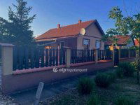 Eladó családi ház, Csemőn 54.9 M Ft, 4 szobás