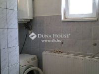 Eladó családi ház, Pétfürdőn 69.9 M Ft, 3 szobás