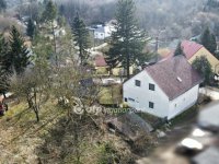 Eladó családi ház, Bakonybélben 69.8 M Ft, 6 szobás