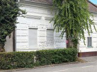 Eladó családi ház, Vácon 79.9 M Ft, 2 szobás