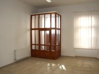 Kiadó üzlethelyiség, Debrecenben 300 E Ft / hó