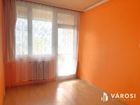 Eladó panellakás, Békéscsabán 25 M Ft, 1+1 szobás