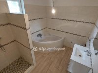 Eladó sorház, Tiszakécskén 64.9 M Ft, 3 szobás