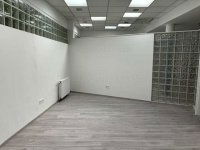 Kiadó iroda, III. kerületben 800 E Ft / hó, 3 szobás