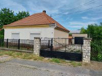 Eladó családi ház, Nyúlon 39 M Ft, 4 szobás
