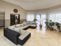 Eladó családi ház, Kecskeméten 129.8 M Ft, 5 szobás