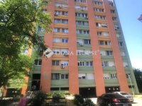 Eladó panellakás, Tatabányán, Esztergomi utcában 30.8 M Ft