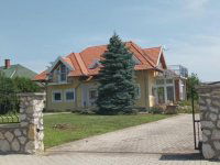 Eladó családi ház, Cserszegtomajon 159.9 M Ft, 4 szobás