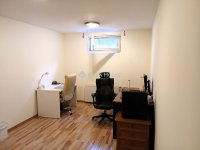 Eladó családi ház, Esztergomban 217.385 M Ft, 8 szobás