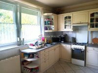 Eladó téglalakás, Debrecenben 84.9 M Ft, 5 szobás