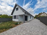 Eladó ikerház, Ráckevén 76 M Ft, 3+1 szobás