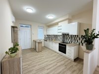 Kiadó téglalakás, albérlet, Kaposváron 280 E Ft / hó, 3 szobás