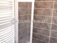 Eladó panellakás, Pécsett 69.5 M Ft, 3 szobás