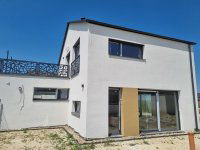 Eladó ikerház, Budajenőn 175 M Ft, 4+1 szobás