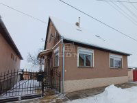 Eladó családi ház, Baján 58 M Ft, 4+1 szobás