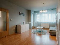 Eladó téglalakás, Veszprémben 76.9 M Ft, 2 szobás