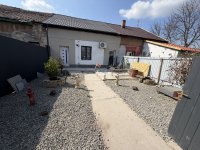 Eladó családi ház, Szegeden 29 M Ft, 4 szobás