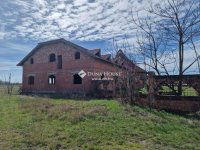 Eladó családi ház, Cegléden 135 M Ft, 1 szobás