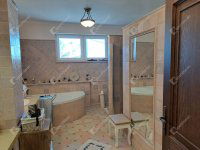 Eladó családi ház, Győrött 178.8 M Ft, 5 szobás