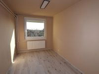 Eladó panellakás, Debrecenben 79.9 M Ft, 2+1 szobás