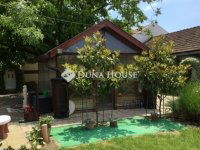 Eladó családi ház, Szegeden 289 M Ft, 6 szobás