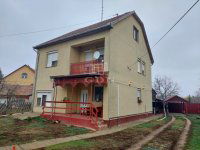 Eladó családi ház