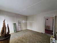 Eladó panellakás, Várpalotán 44.3 M Ft, 3 szobás