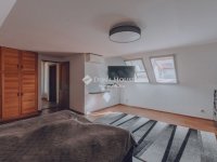 Eladó családi ház, Kecskeméten 225 M Ft, 5 szobás