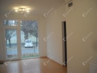 Kiadó üzlethelyiség, Debrecenben 200 E Ft / hó