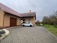 Eladó családi ház, Tápióbicskén 79.9 M Ft, 3 szobás