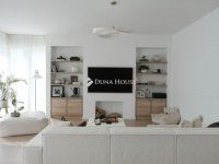 Eladó családi ház, Szentendrén 220 M Ft, 5 szobás