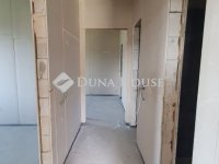 Eladó családi ház, Kókán 67 M Ft, 5 szobás