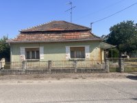 Eladó családi ház, Ácson 29.9 M Ft, 2 szobás