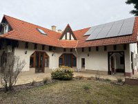 Eladó családi ház, Székesfehérvárott 199 M Ft, 8+1 szobás