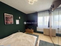 Eladó panellakás, Pécsett 39.9 M Ft, 2 szobás