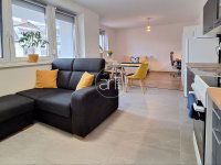 Kiadó téglalakás, albérlet, Szegeden, Remény utcában, 1 szobás