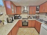 Eladó családi ház, Szigetszentmiklóson 109.9 M Ft, 8 szobás