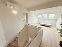 Eladó családi ház, XVIII. kerületben 149.9 M Ft, 6 szobás