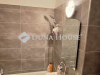 Eladó panellakás, Pécsett 39.49 M Ft, 2 szobás