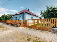 Eladó családi ház, Dombrádon 15 M Ft, 2+1 szobás
